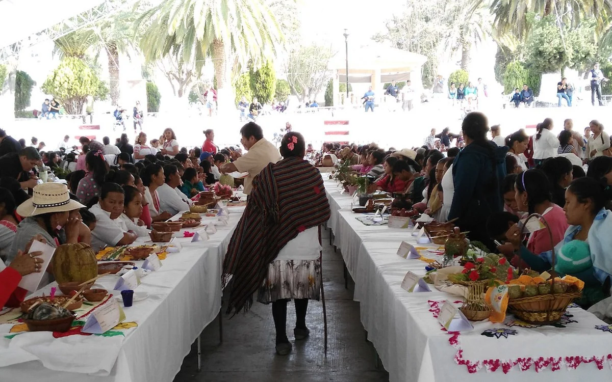 Prepárate para la reunión de cocineras tradicionales más grande de México