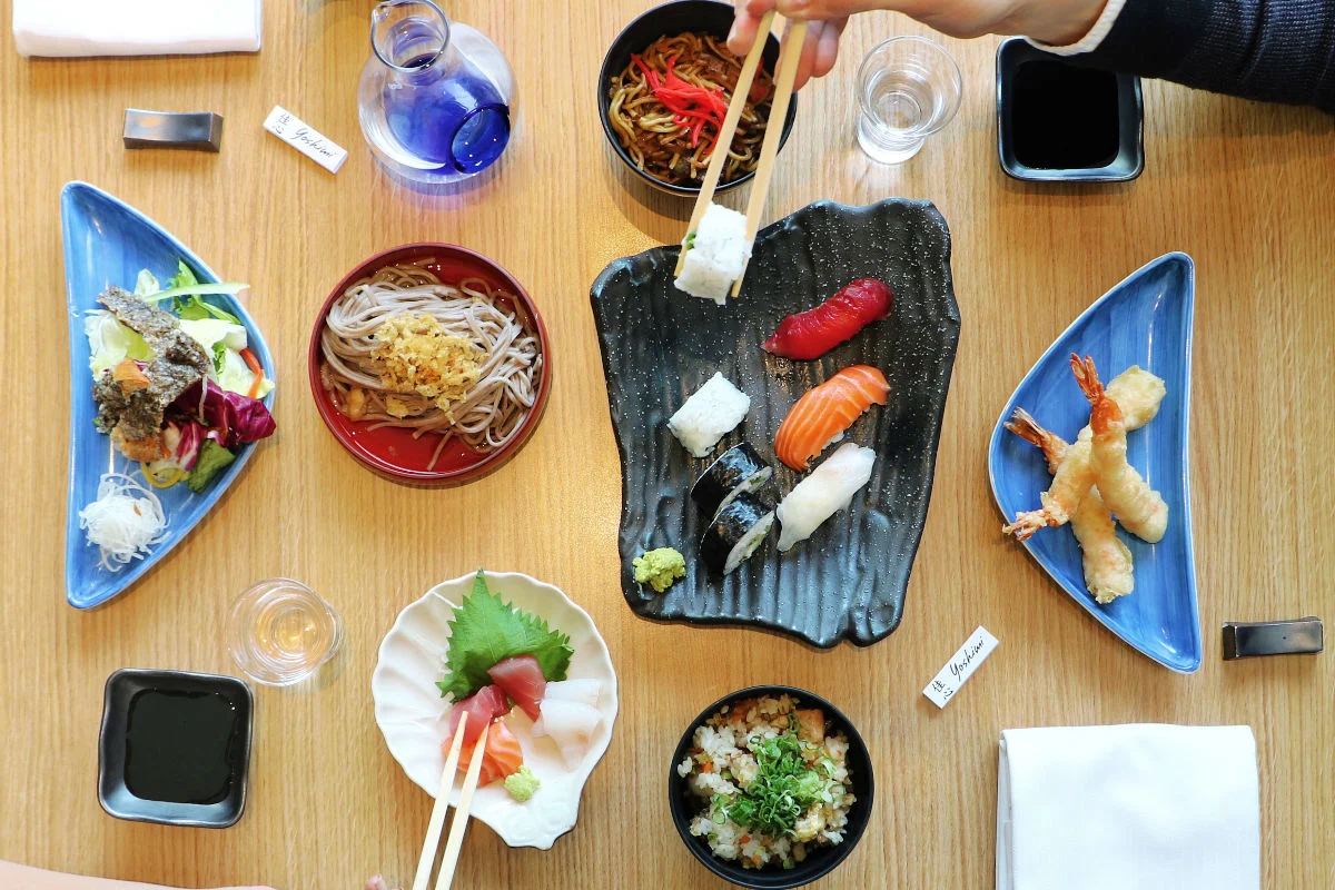 Yoshimi: el buffet que los verdaderos amantes de la comida japonesa no se pueden perder