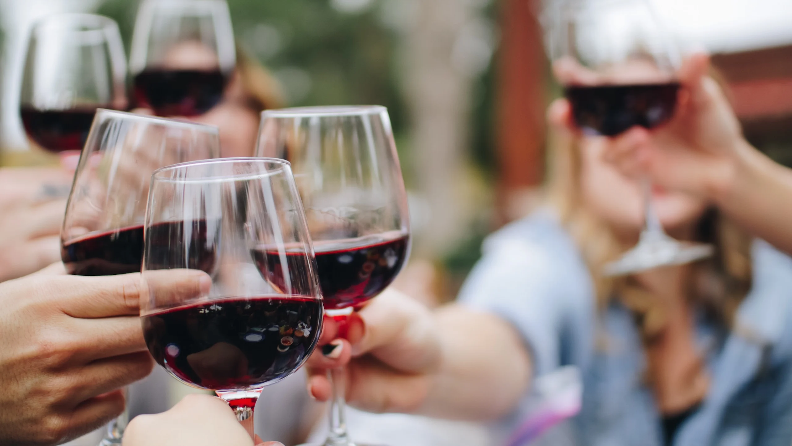 El equipo de Food & Wine en español te recomienda 9 vinos para fin de año