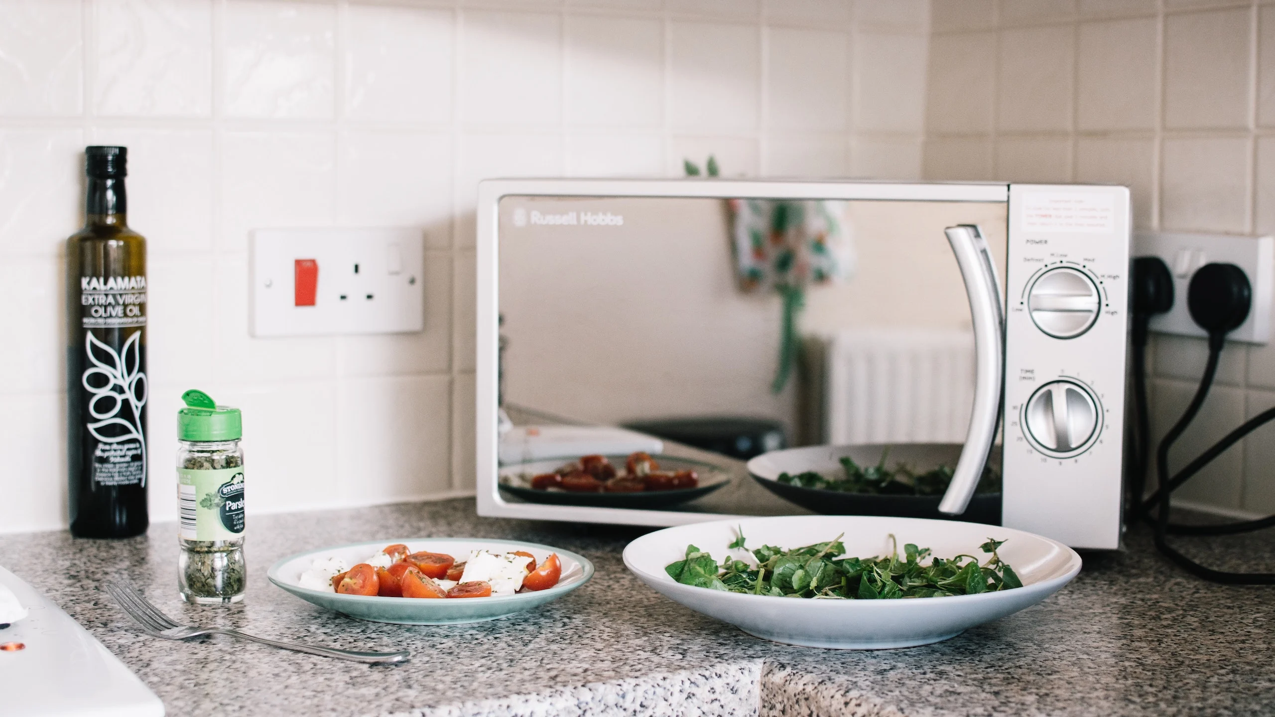 Estos trucos para aprovechar el microondas te ahorran tiempo en la cocina