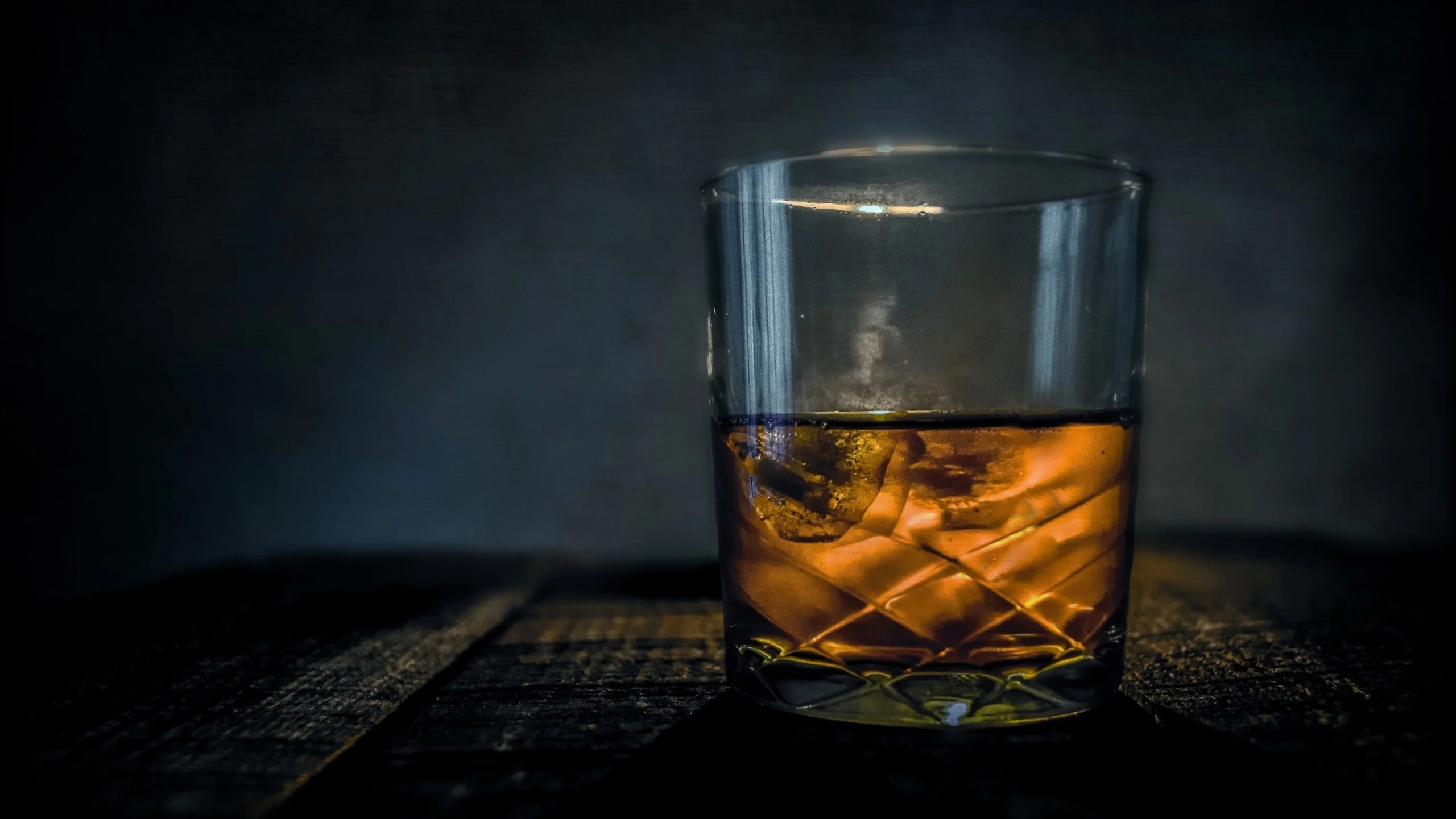 Hay un nuevo whisky con menos grado alcohólico