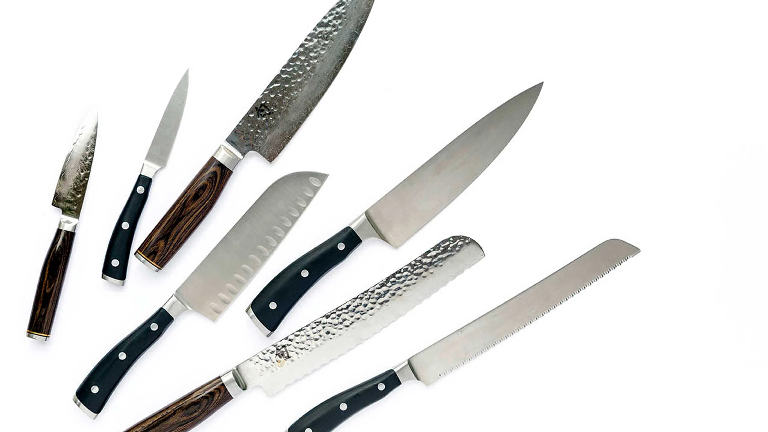 Los 4 cuchillos que te salvarán en la cocina