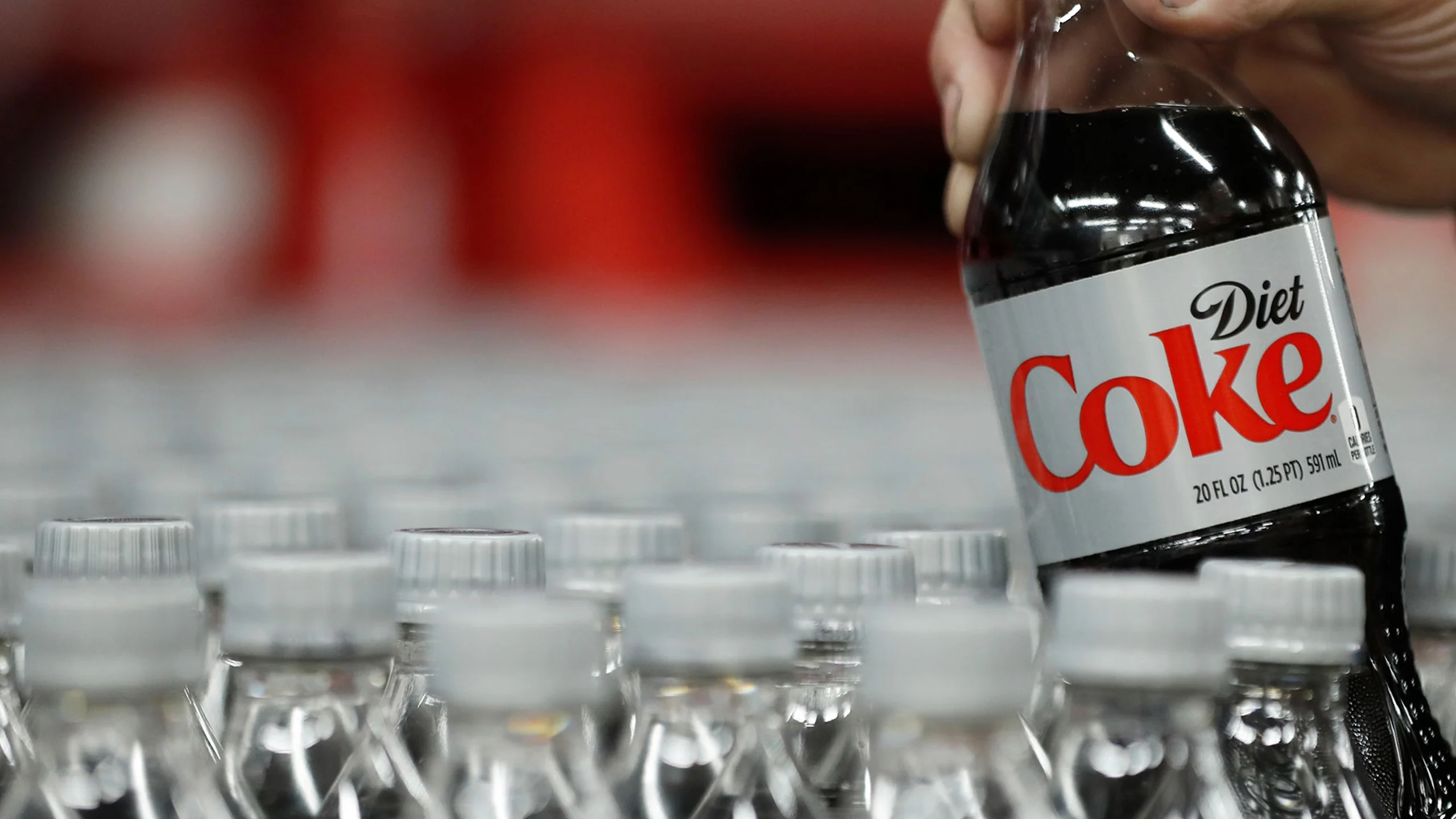 ¿El brote de coronavirus podría detener la producción de Coca-Cola Light?