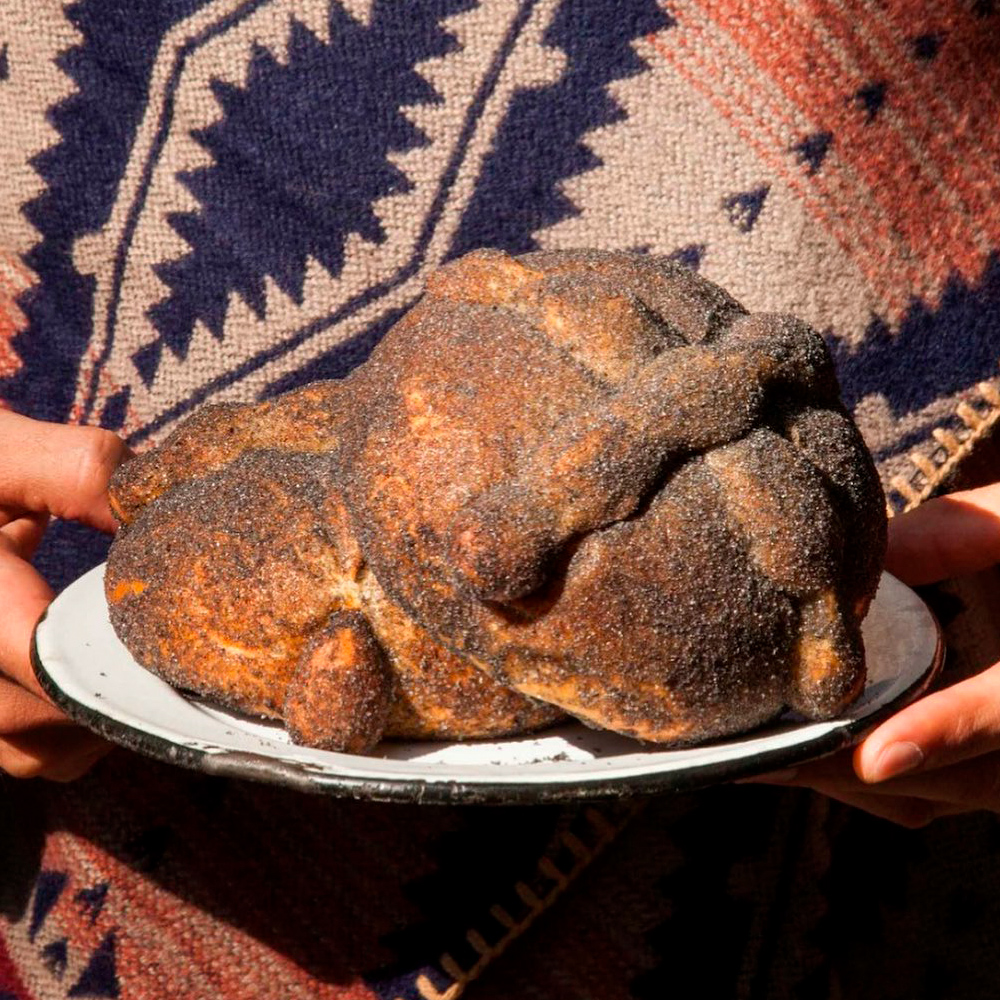 Pan de muerto negro rosetta totomoxtle