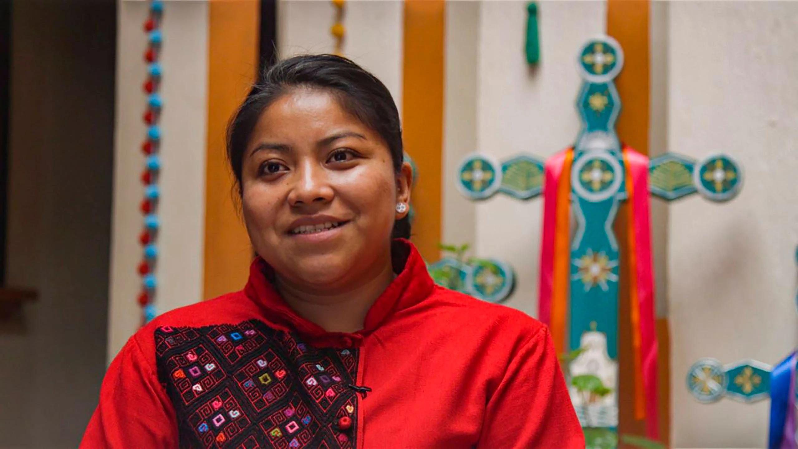 Conoce a Claudia Ruiz, la chef tsotsil que ha roto estereotipos en la gastronomía