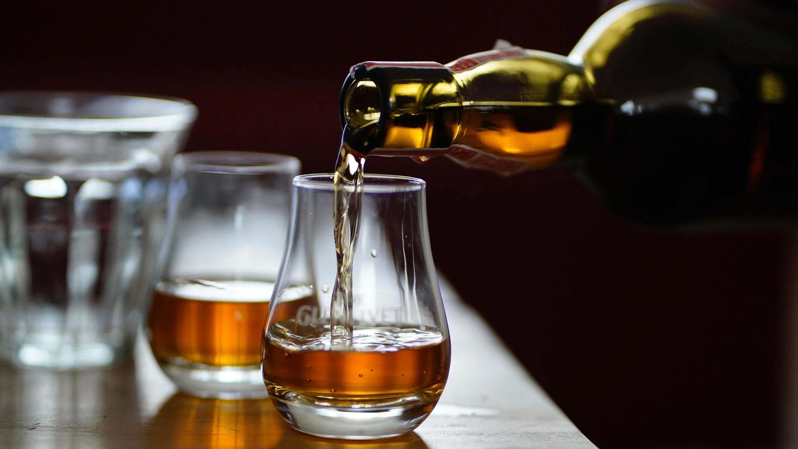 Qué son los congéneres y por qué debes evitarlos al tomar alcohol