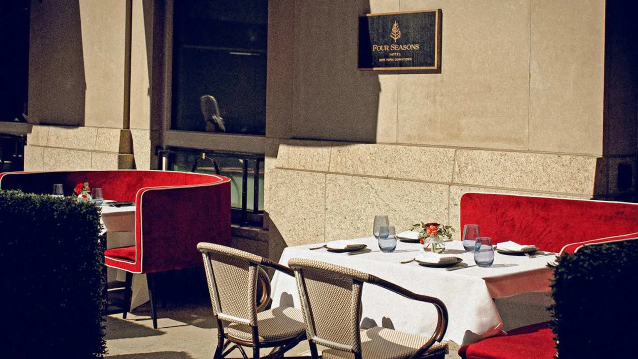 Primer restaurante del chef Wolfgang Puck ameniza experiencia gastronómica en Nueva York