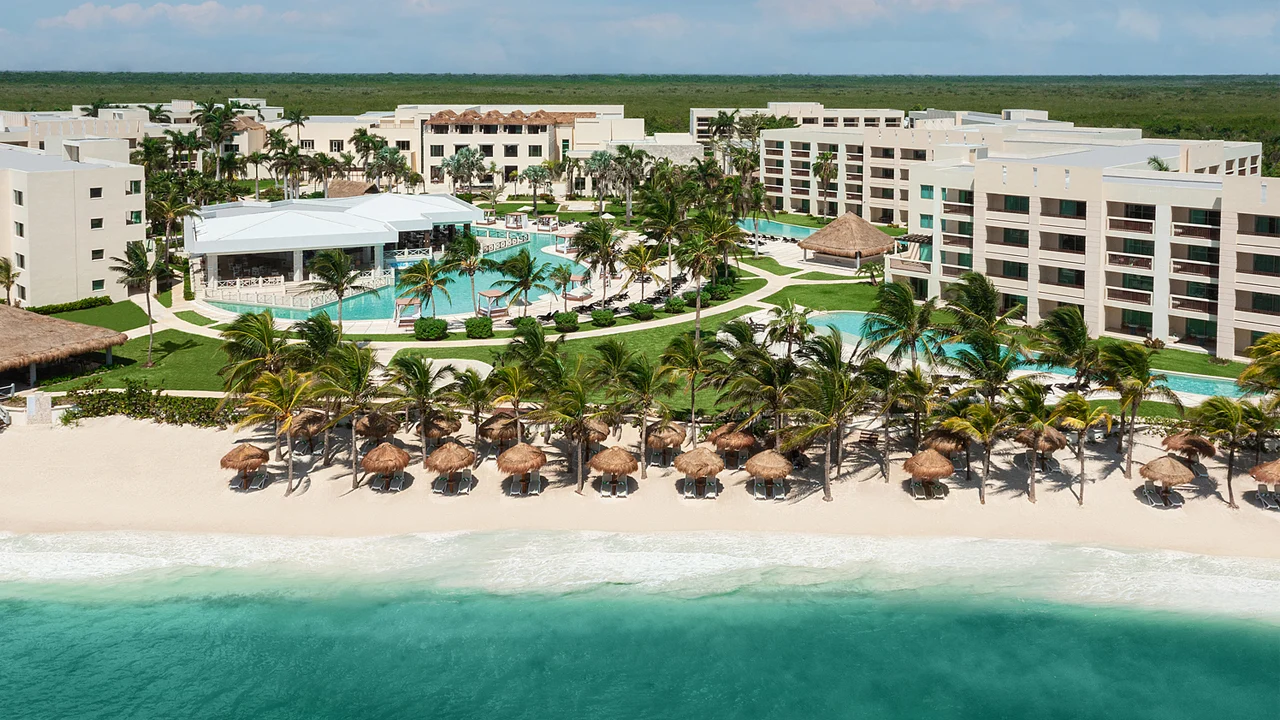 Hyatt abre las puertas de su nuevo resort Ziva Riviera, en Cancún