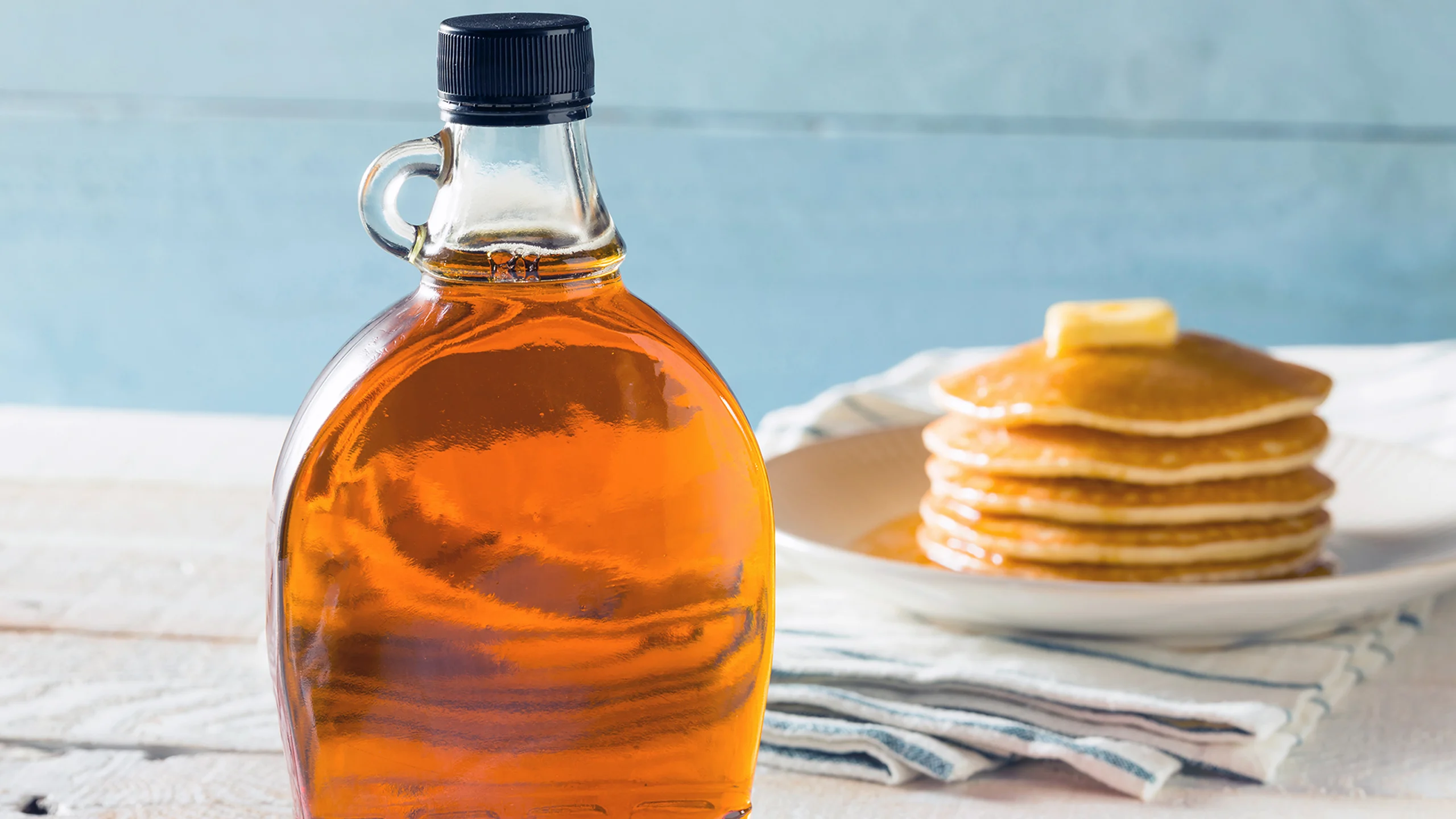 Canadá recurre a su reserva de miel de maple para evitar la escasez