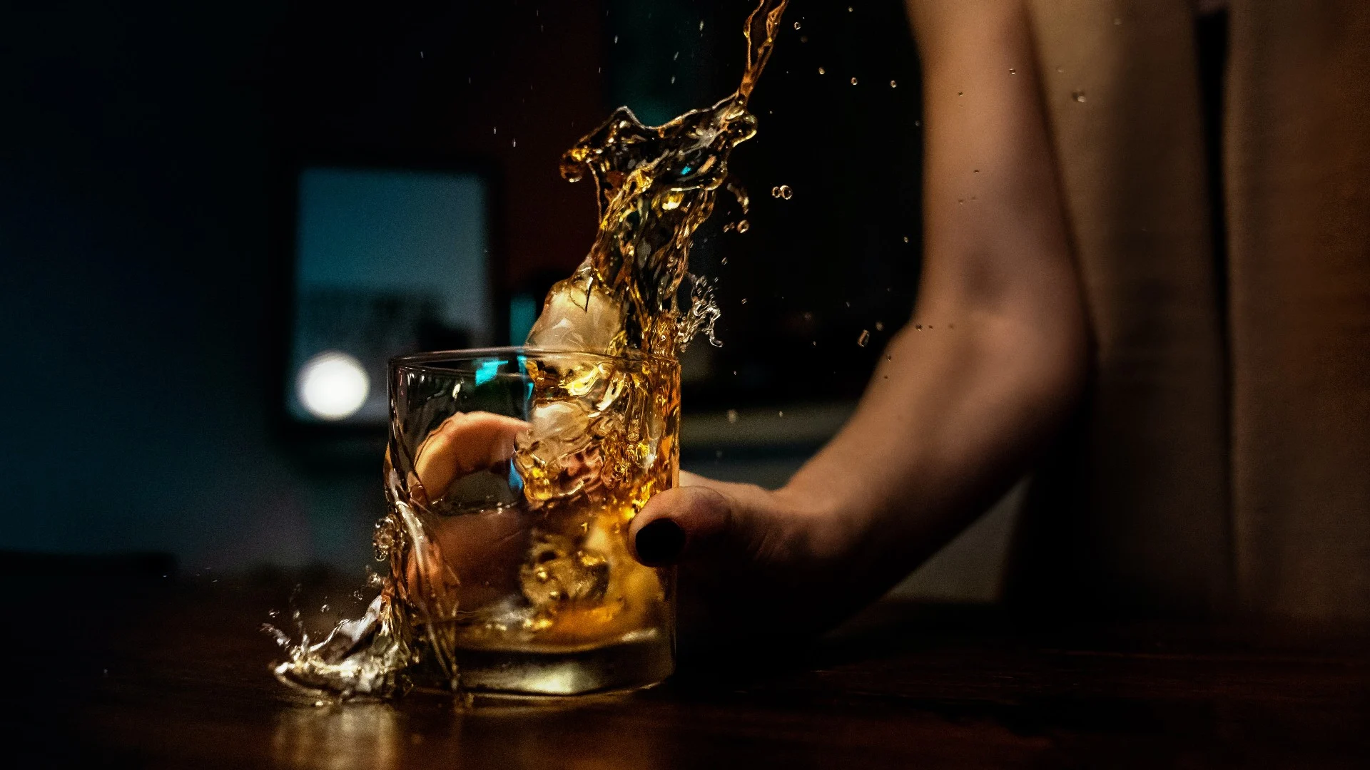 ¿Cómo daña el alcohol a tu cerebro? Te decimos la verdad