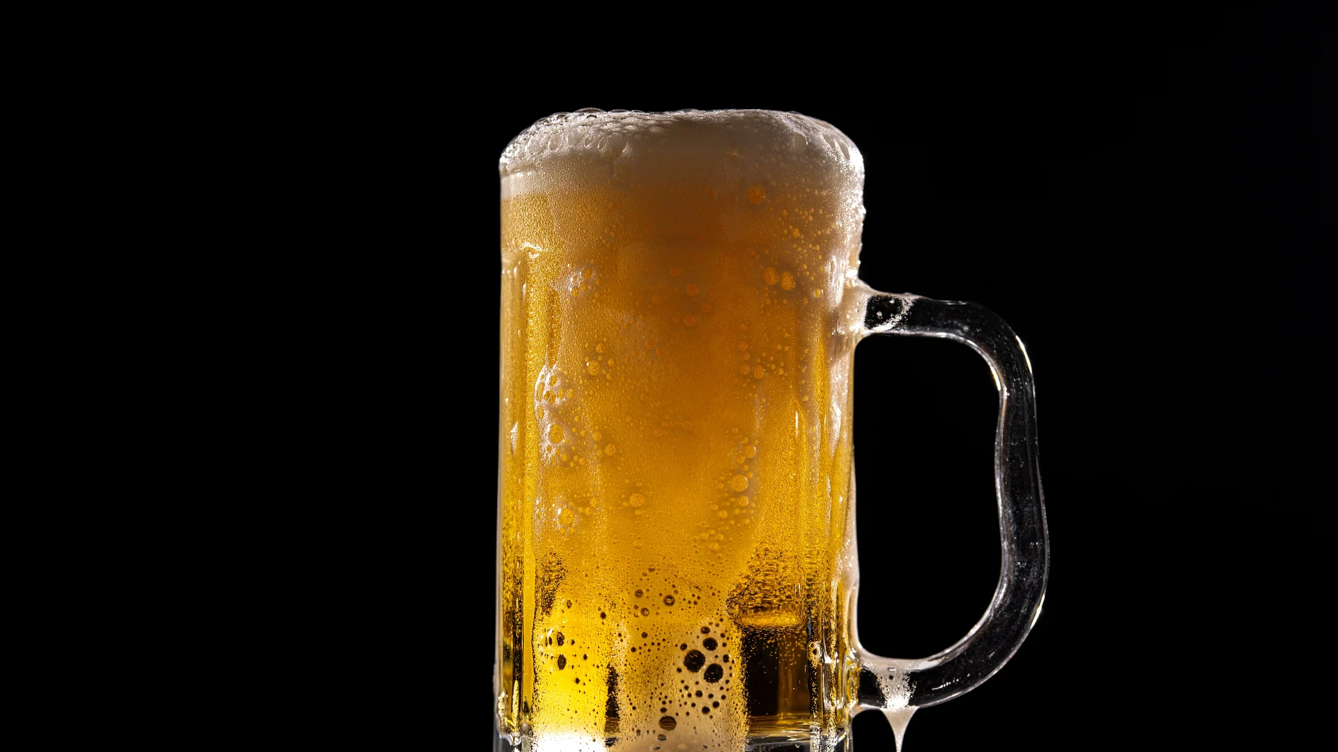 6 beneficios de beber cerveza que amarás conocer