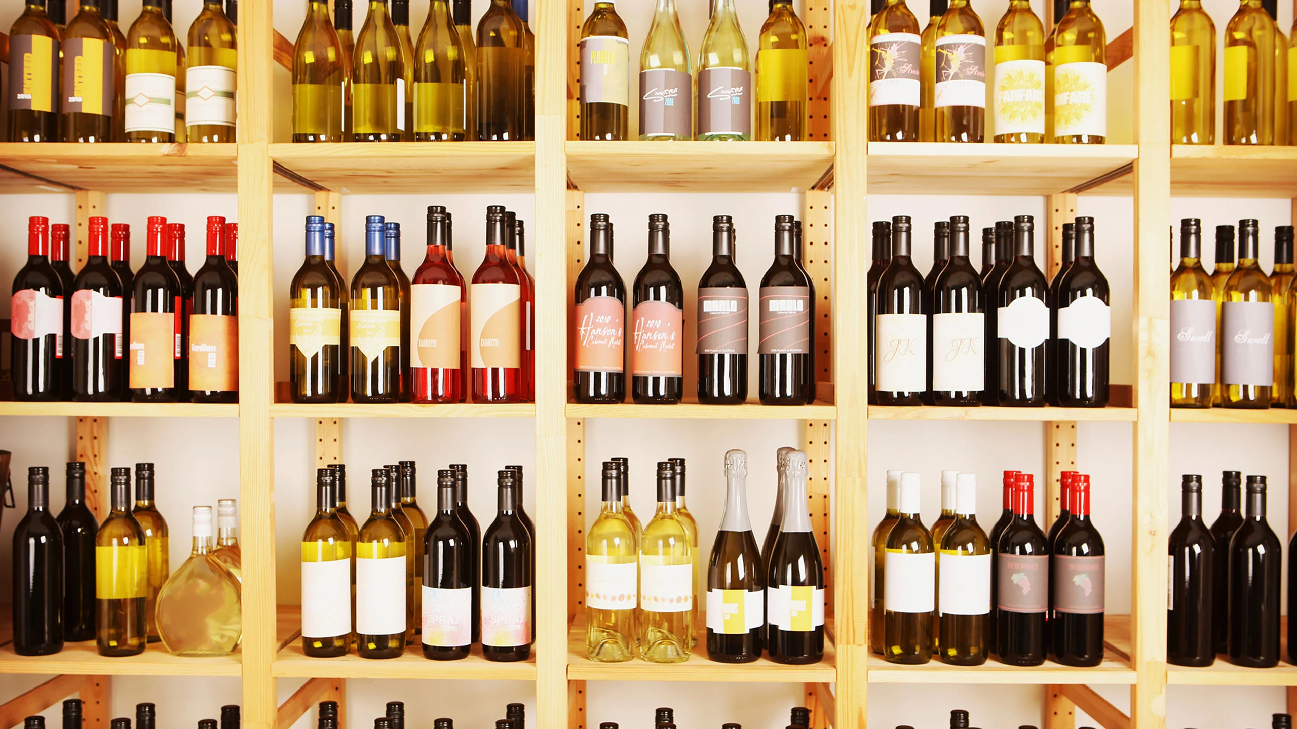 El costo actual de las botellas de vidrio puede aumentar el precio del vino