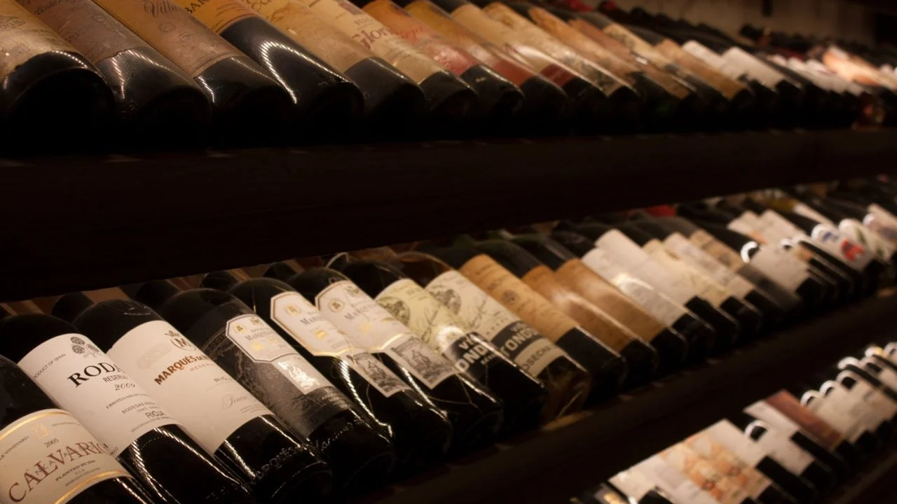 Roban de restaurante de Madrid 132 botellas de vino valoradas en 173,000 dólares