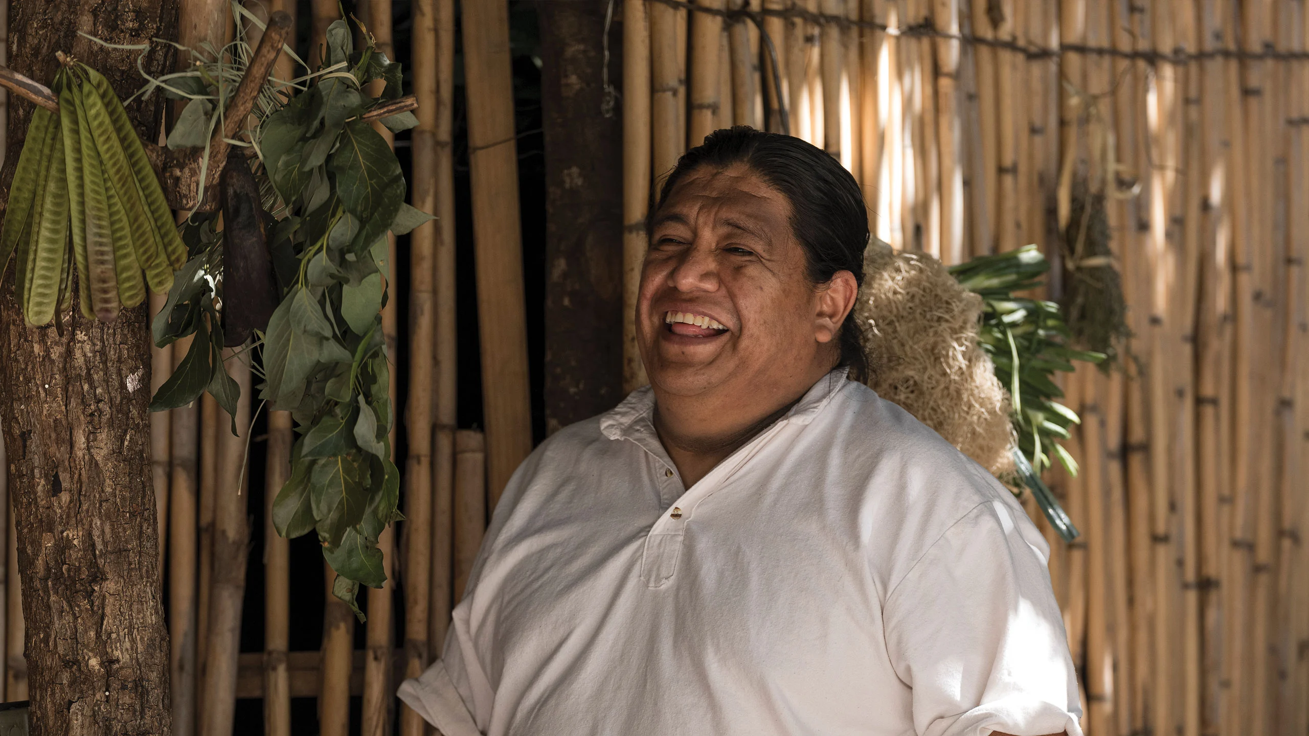 El cocinero oaxaqueño Luis Arellano publica su libro “Refugio”