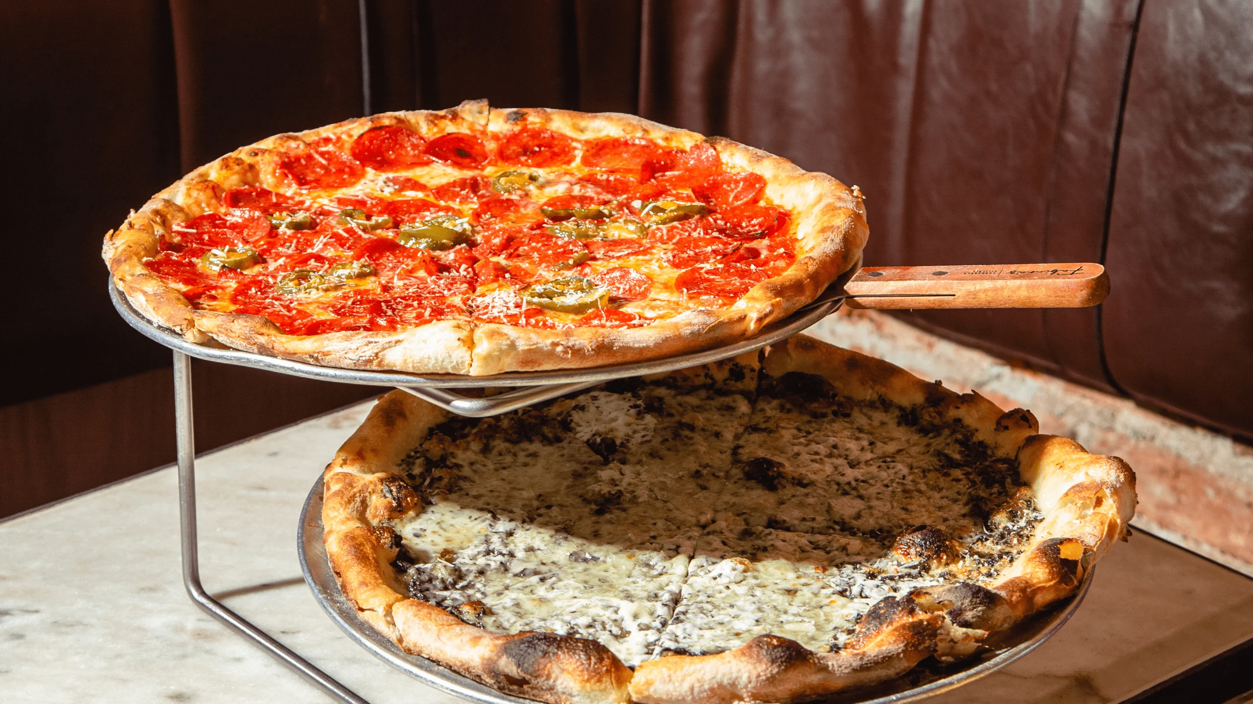 Fabiana’s Sourdough Pizzería: Tradición napolitana con un toque neoyorquino