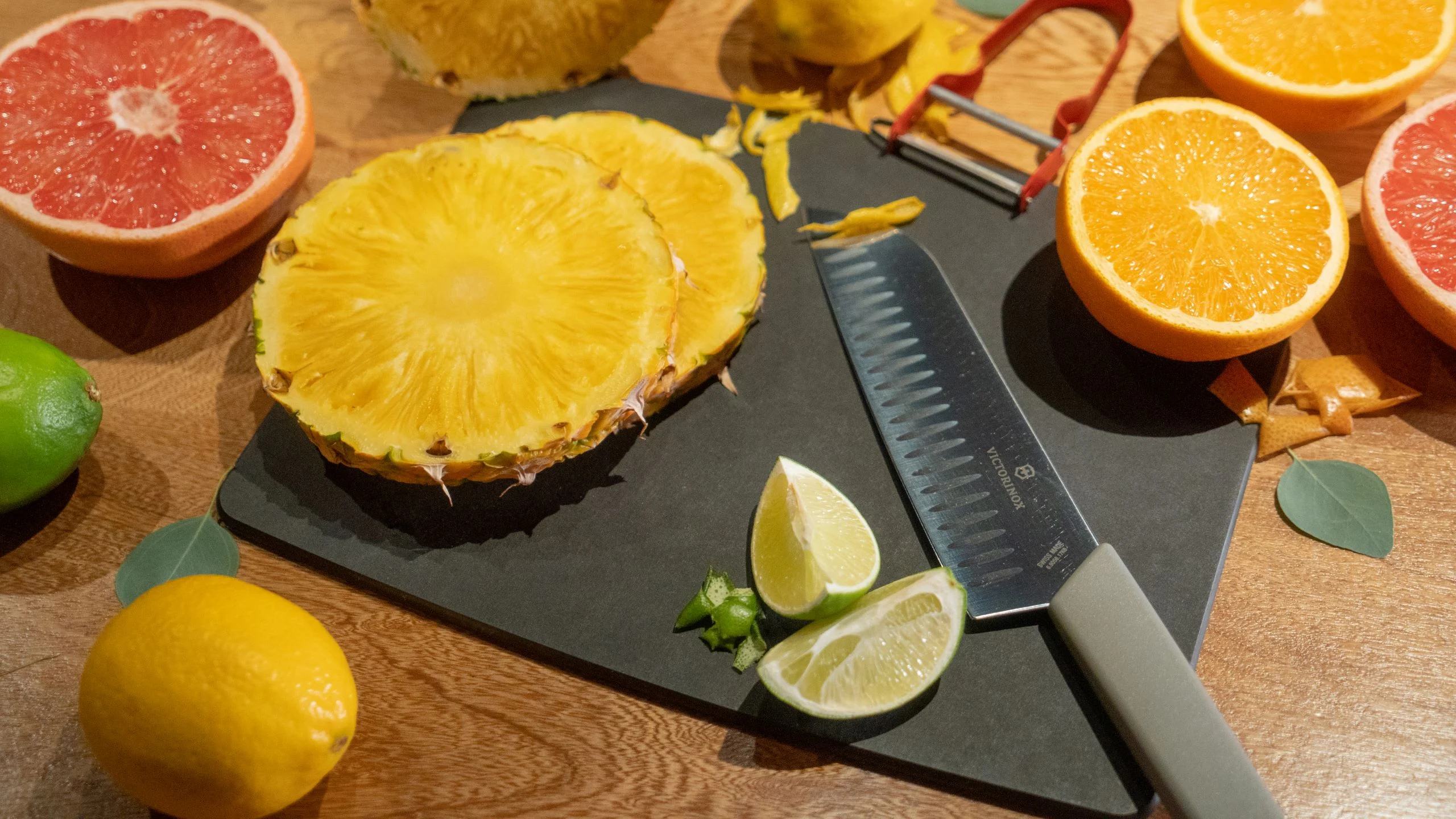 La chef Gaby Ruíz y la nueva colección de cuchillos de Victorinox
