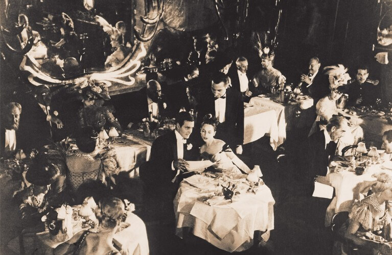 Los comensales no dejaron de atiborrar las mesas del famoso restaurante parisino durante la Gran Guerra