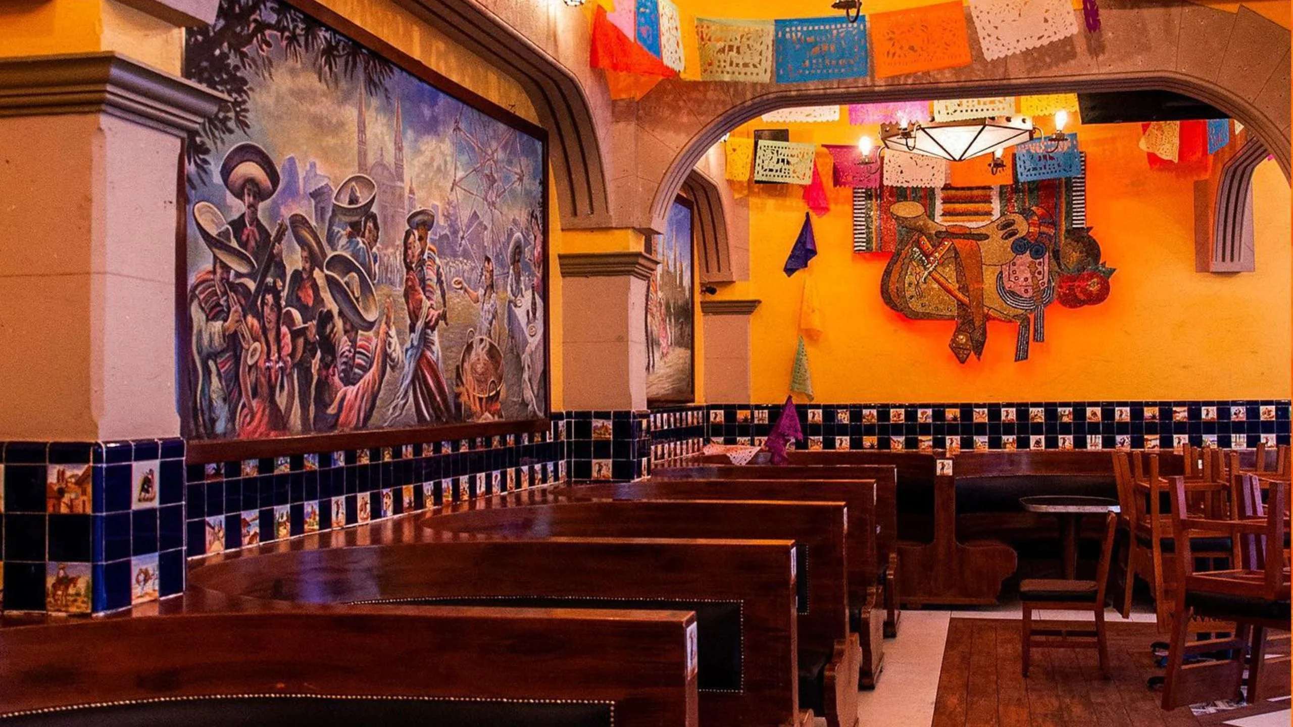 Salón Tenampa: 98 años de historia, tequila y mariachi