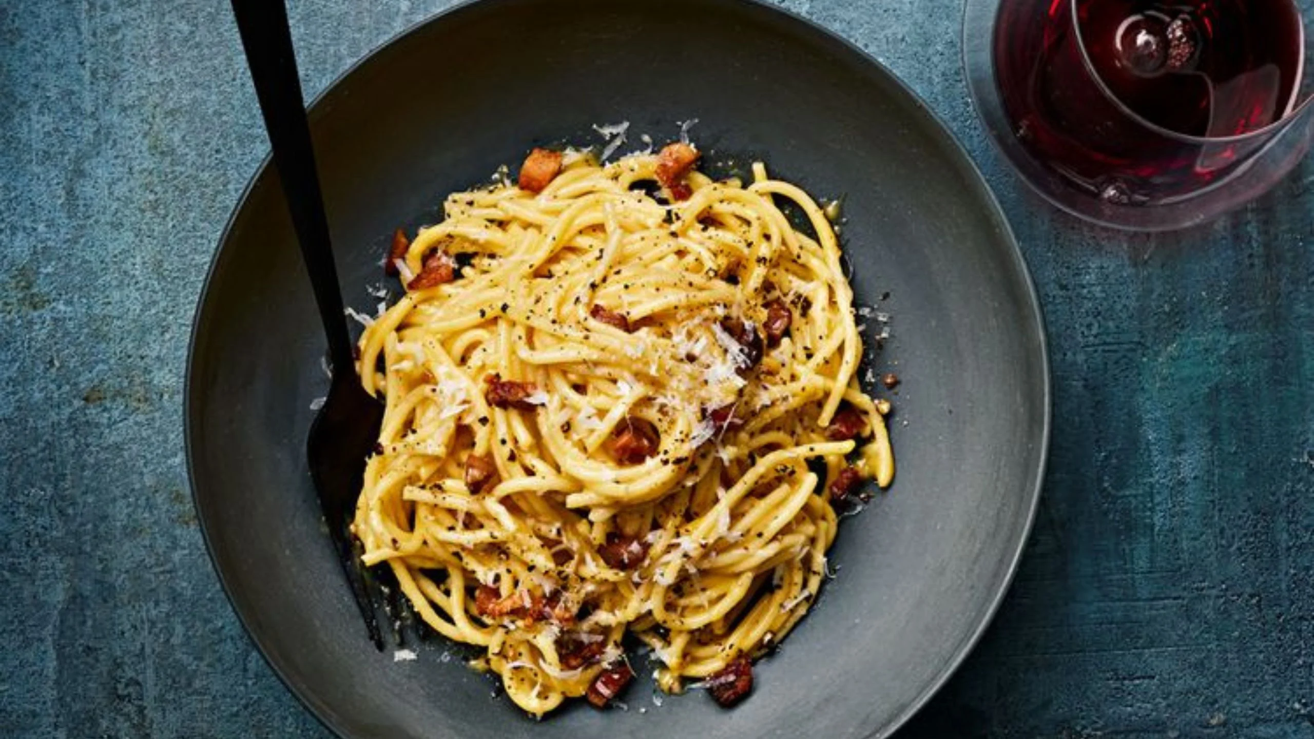 Prepara el mejor espagueti a la carbonara en sólo 30 minutos