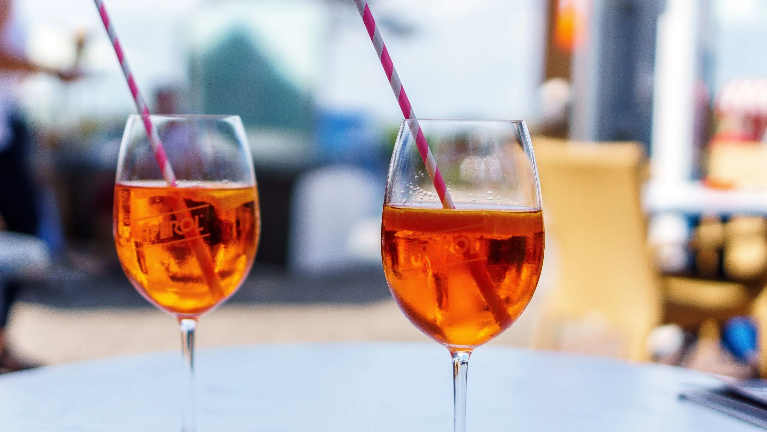 Cómo se hace el Aperol Spritz más refrescante, el aperitivo italiano que nunca pasa de moda