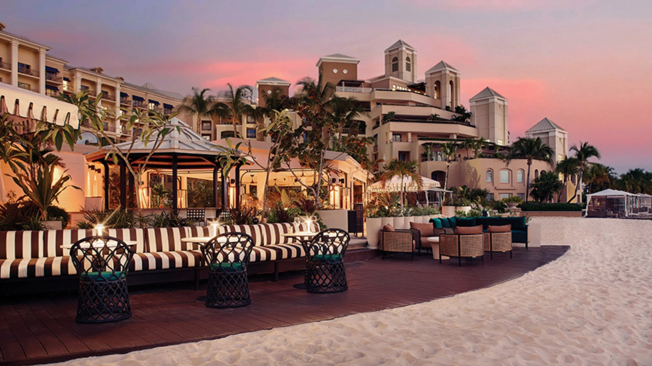 The Ritz-Carlton Grand Cayman: lujo integrado en el Caribe